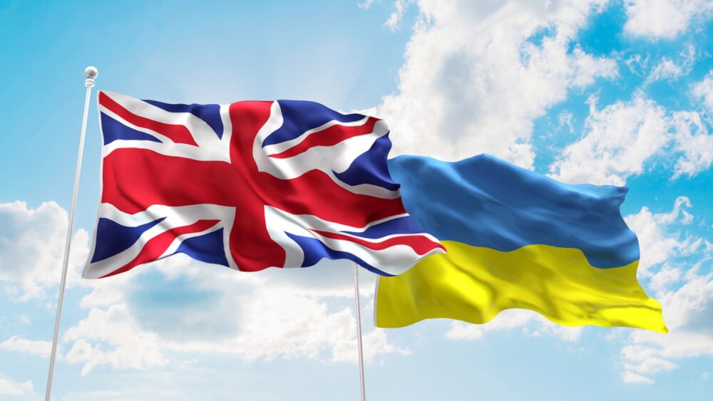 Британія відповіла на атаку по Україні новим пакетом із 150 санкцій проти Росії