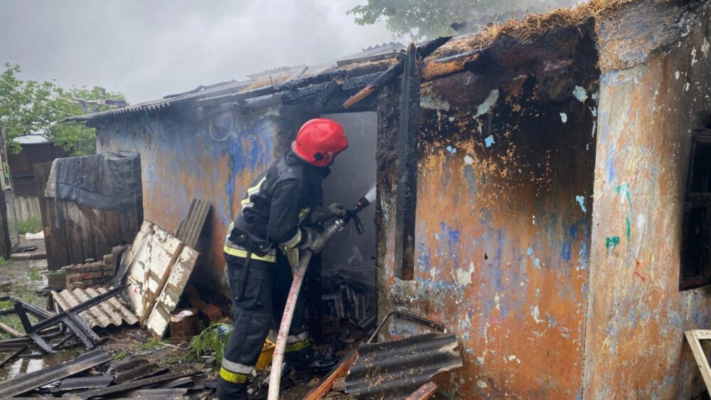 На Одещині загинули двоє дітей через пожежу: попередня причина — гра з вогнем