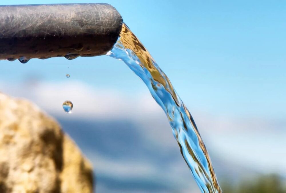Українцям загрожує шокове зростання цін на воду через мільярдні борги