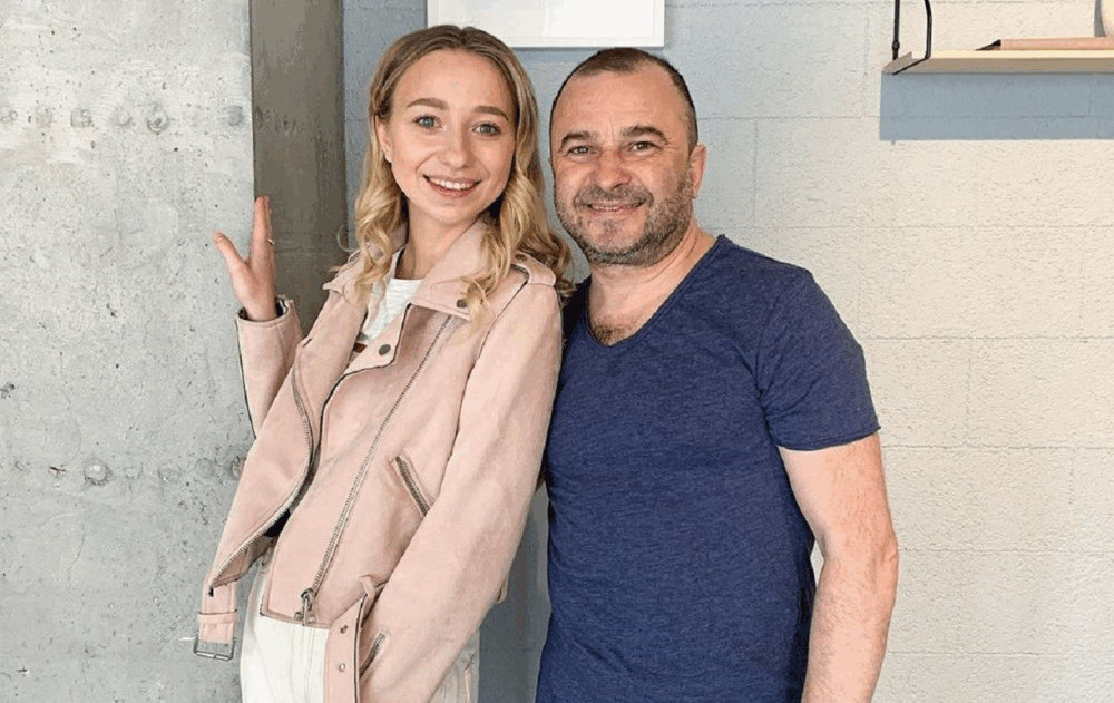 Блогерка Катерина Репяхова розповіла, чи відчуває різницю у віці з Віктором Павліком