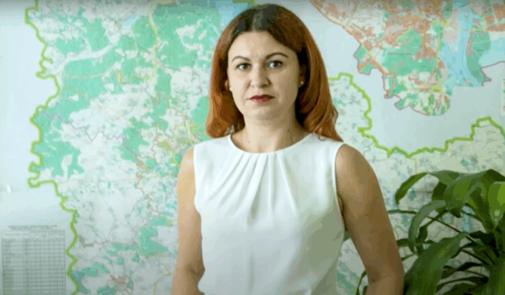 Ексчиновниця з Держгеокадастру залишила Обухів без паїв