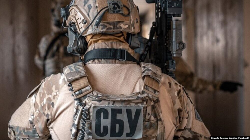 Льотчика Повітряних сил затримали за підозрою у співпраці з ГРУ