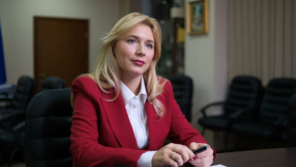 Скандальні закупівлі Державного центру зайнятості: 80 млн на сервери і клінінг від охоронців