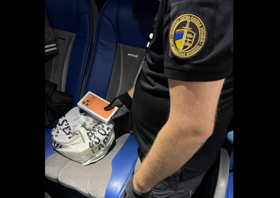 Митники припинили дві спроби контрабанди через пункт пропуску “Краківець-Корчова”