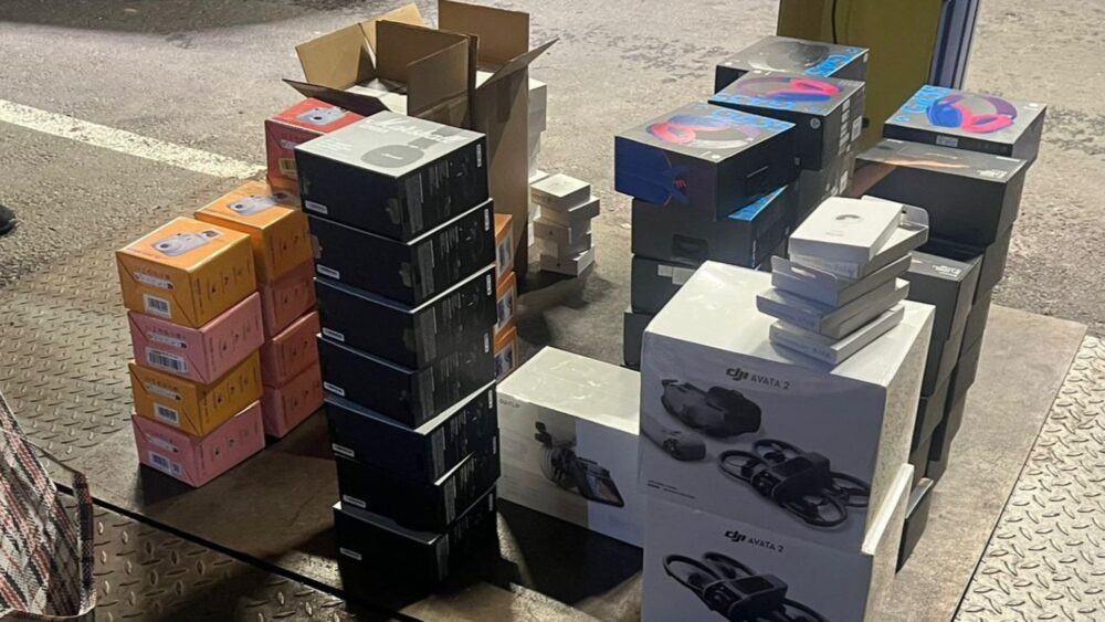На кордоні з Польщею митники викрили приховану техніку на мільйони гривень