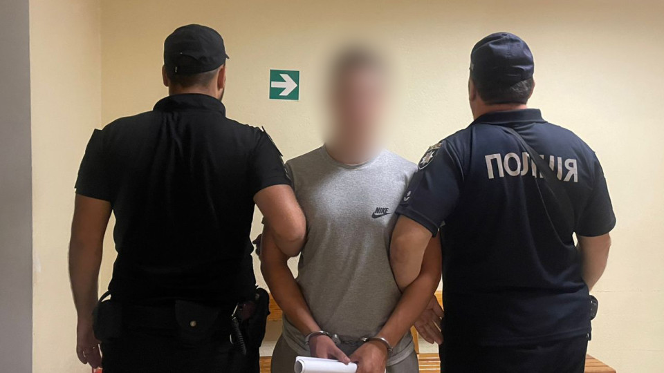 Заставою забрав техпаспорт: в Одесі хлопець вимагав гроші у незнайомця