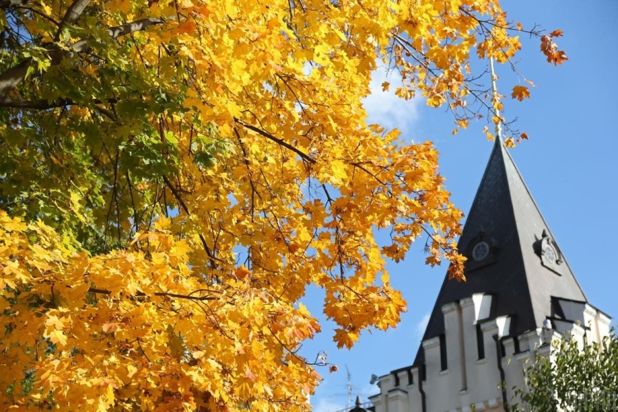 1 жовтня: день, коли поєднуються релігійні традиції та державне вшанування героїв України