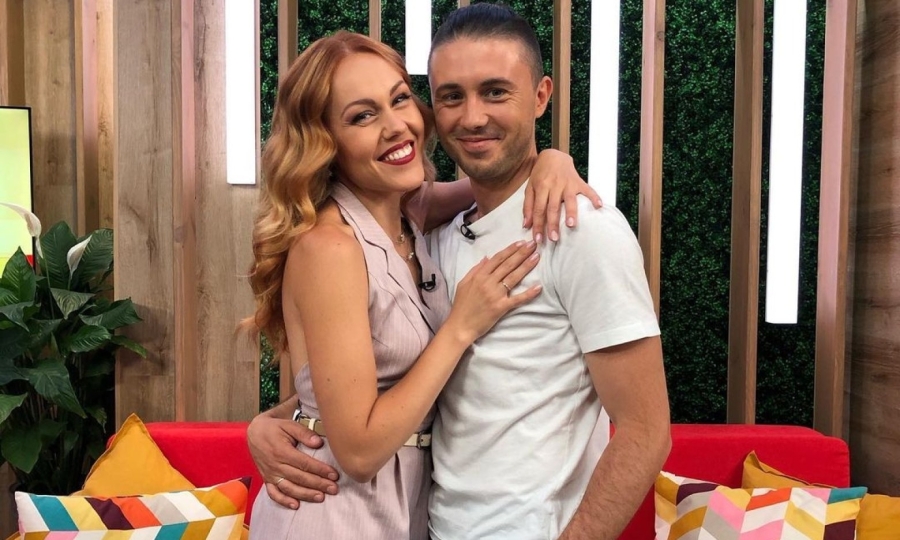 Олена Тополя поділилася емоційним віршем після розлучення з Тарасом Тополею: глибокі роздуми про кризу та пошук щастя