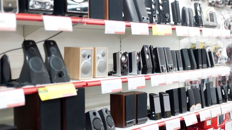 Тіньові механізми електронного ринку: як працює масштабна схема імпорту техніки в Україні